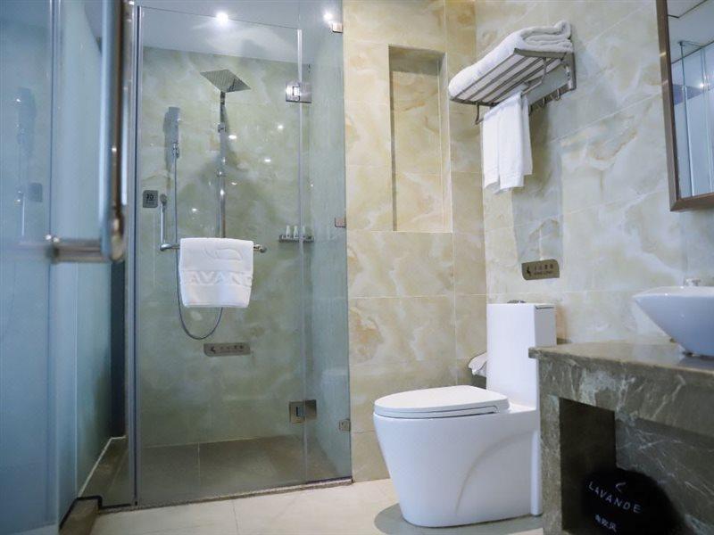 Lavande Hotel Tianhe Gangding Subway Station Branch Гуанджоу Екстериор снимка