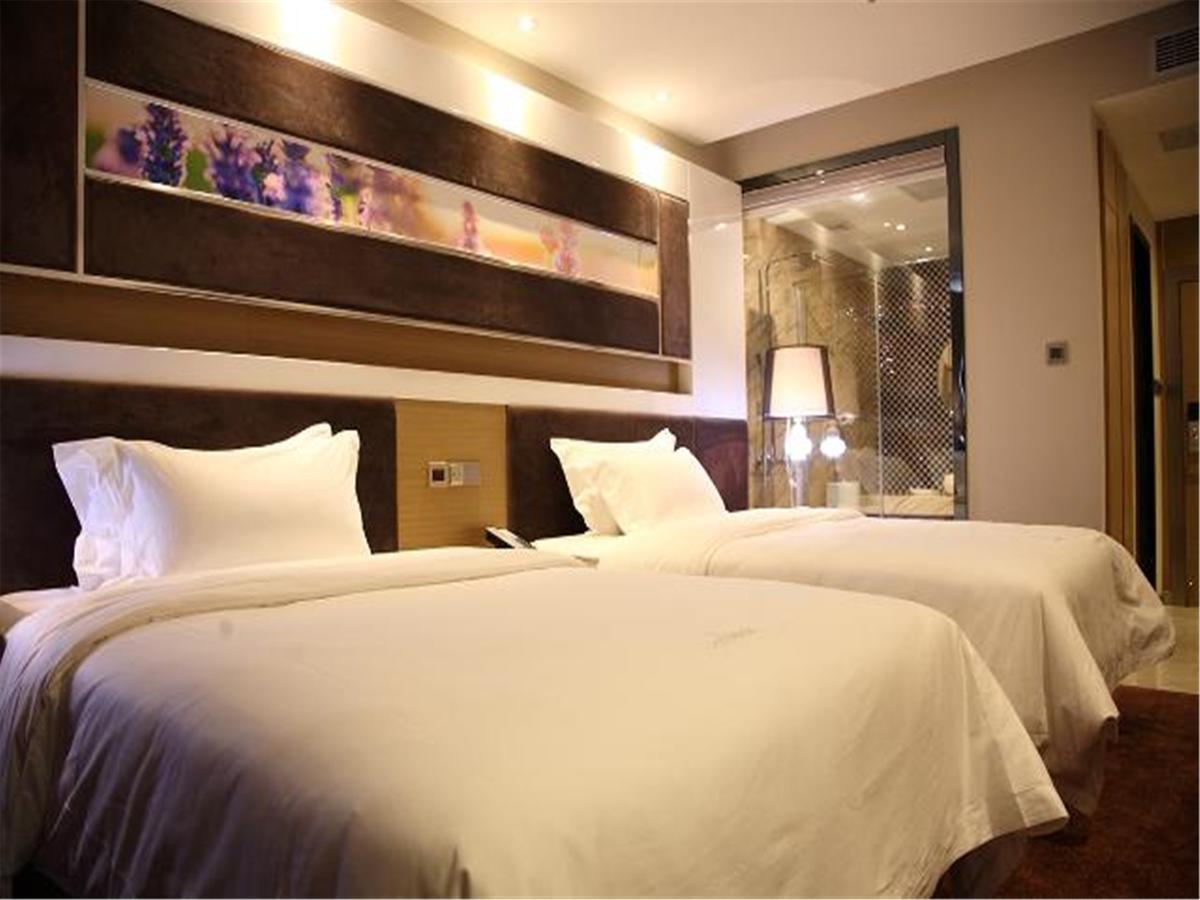 Lavande Hotel Tianhe Gangding Subway Station Branch Гуанджоу Екстериор снимка